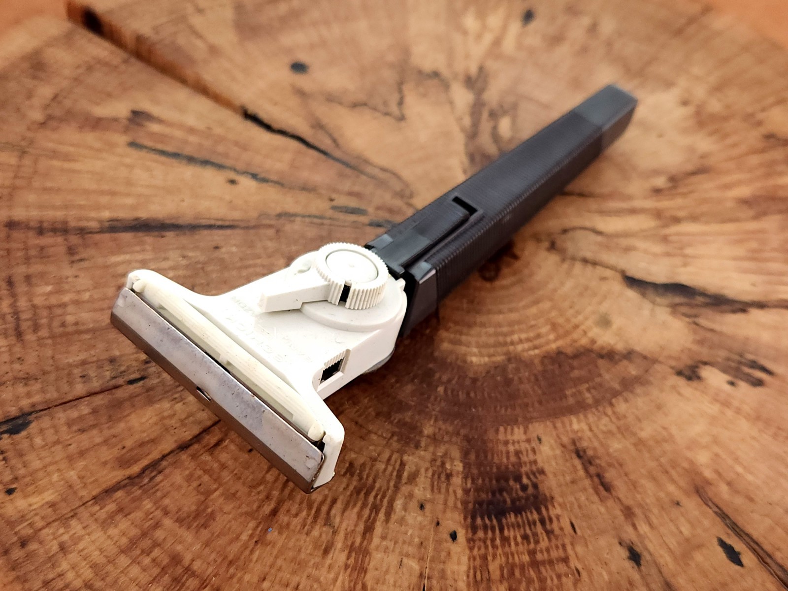 Schick Auto-Band VTG Safety Razor