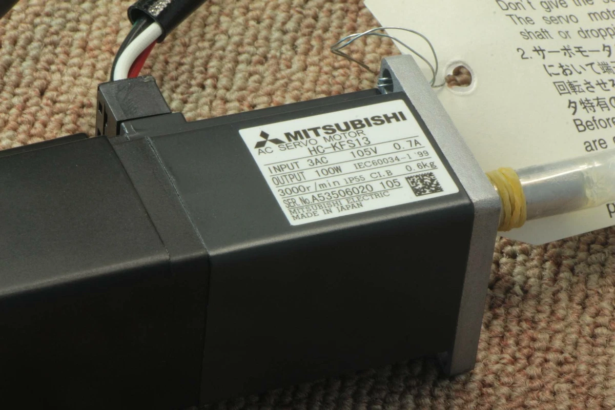 MITSUBUSHI HC-KFS13 Servo Motor One New HCKFS13 Expedited Shipping