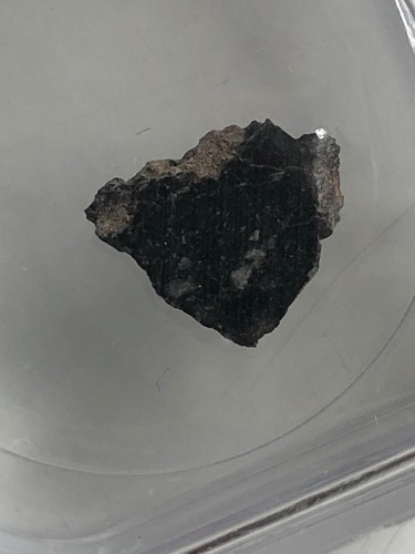 Lunar Meteorite Rare NWA 6355 Achondrite NWA 6355, 0.450 gram - Picture 17 of 22