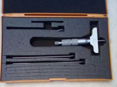 129-111 MITUTOYO DMC60-100 DEPTH GAUGE MICROMETER  Clean in Original BOX