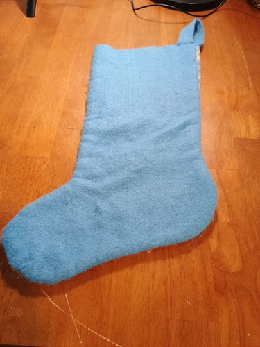 Medias de Navidad con acabado de aguja Bucilla de colección regalo para oso de peluche de Papá Noel - Imagen 4 de 6