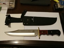 Winchester The American Legend Commemorative Bowie with Sheath - 14"