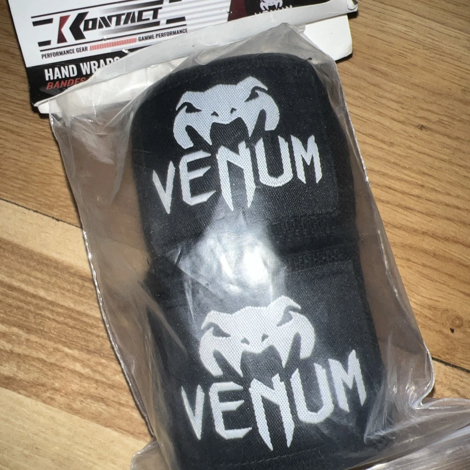 Venum Kontact Elastic Cotton Boxing Hand Wraps Black 4mm - Image 3 of 4