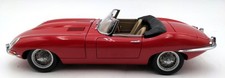 AutoArt 73601 1:18 Jaguar E-Type Roadster I 3.8 in Red w/ Wire-Spoke Wheels