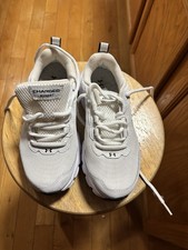 Under Armour Shoes Charged Assert Girls Size 5