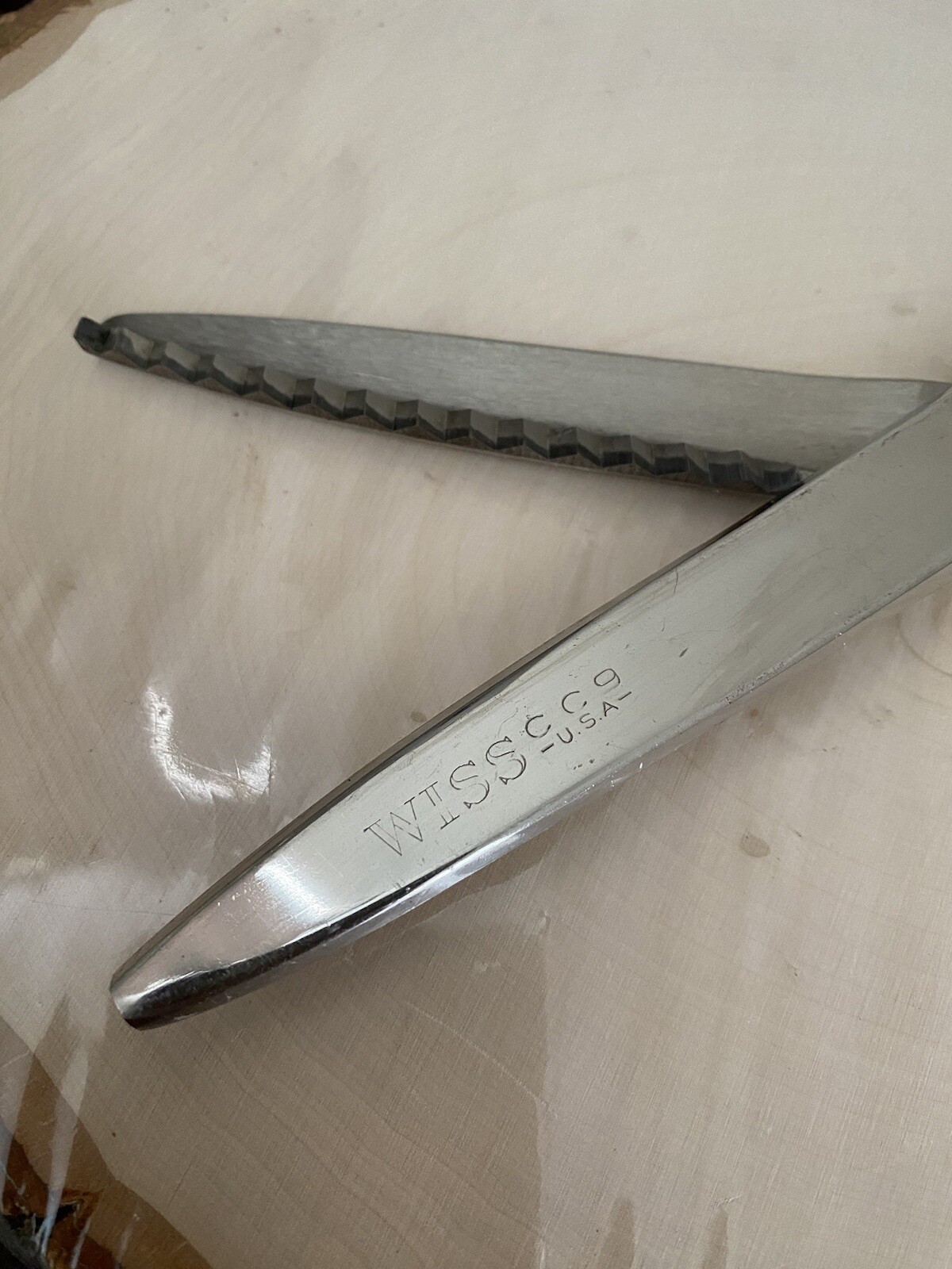 Vintage 9" WISS Pinking Scalloping Shears Craft Dressmaker Scissors Model CC9