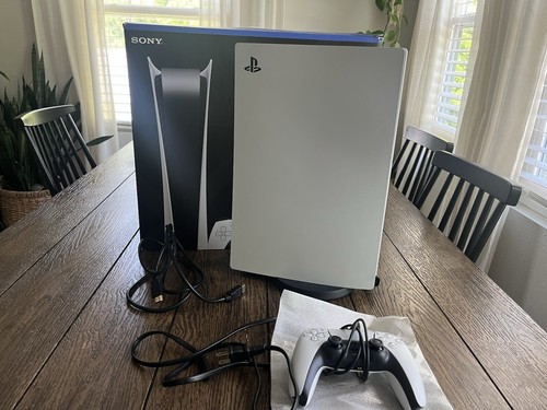 Sony PlayStation 5 Digital Edition PS5 825 GB Console Nuovo Controller CFI-1015B