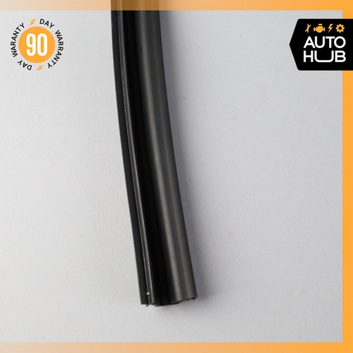 03-13 Maserati Quattroporte M139 Front Left Side Window Weather Strip Seal OEM - Picture 2 of 18