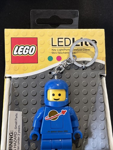 RARE 2012 LEGO Space Astronaut LED Lite Keychain NOS New - Picture 2 of 11