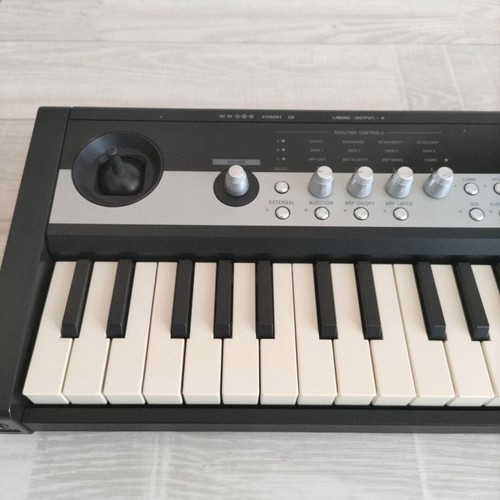 KORG microSTATION 61-Key Synthesizer Keyboard 120 - Picture 3 of 20