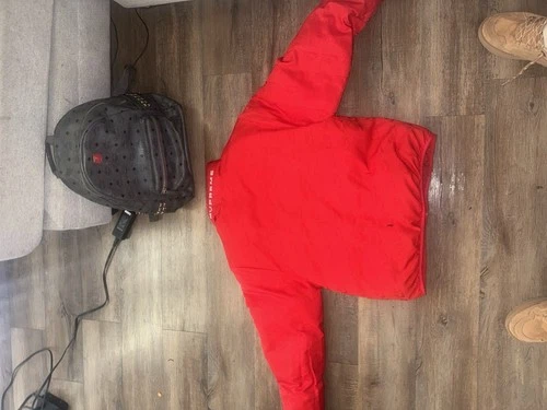 Nike x Supreme Men’s Red Puffer Jacket M Full Zip Polyester Logo image 5