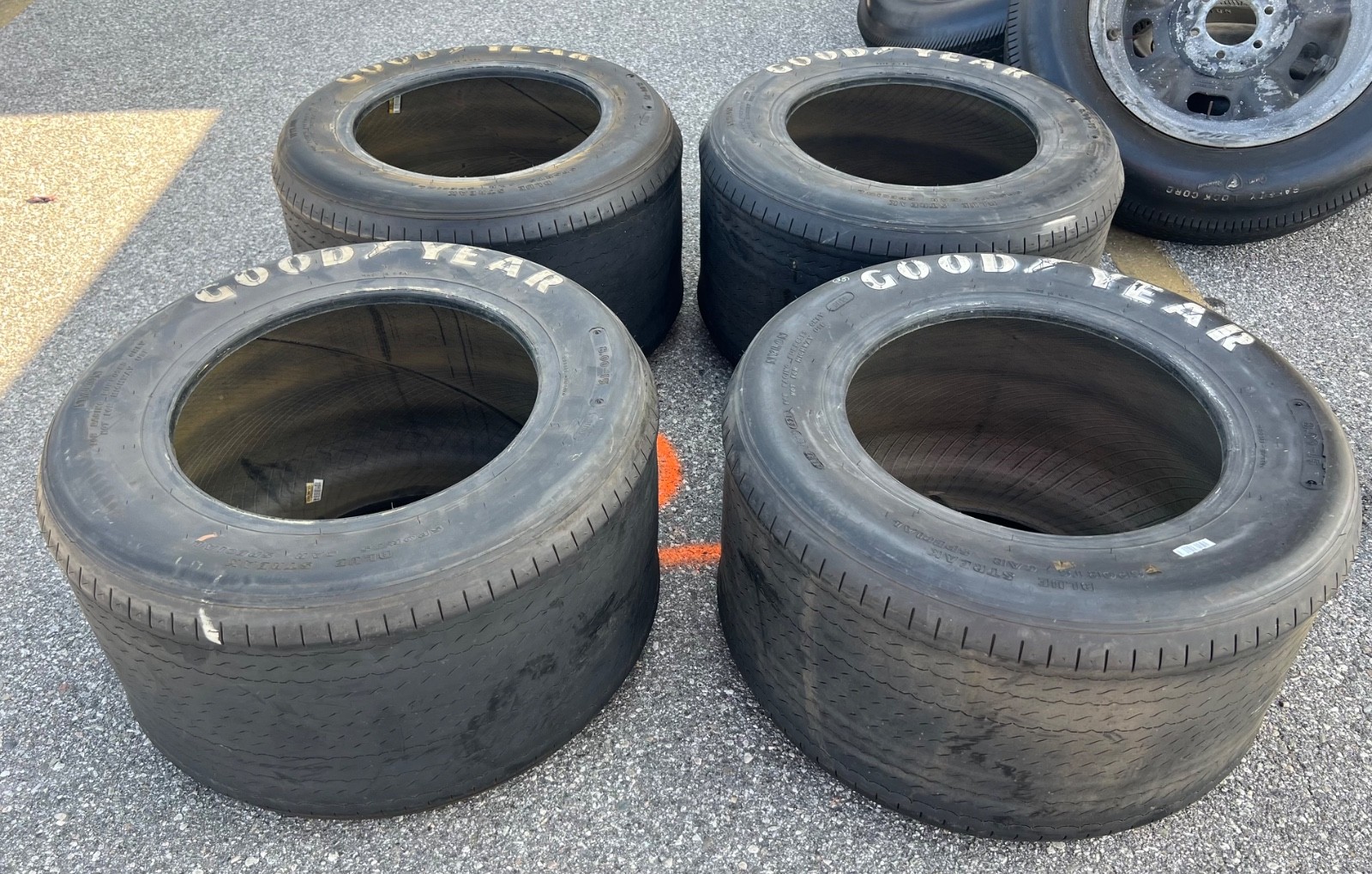 Vintage GOODYEAR BLUE STREAK SPORTS CAR SPECIAL 8.00-15 TIRE Ferrari Alfa Wheel