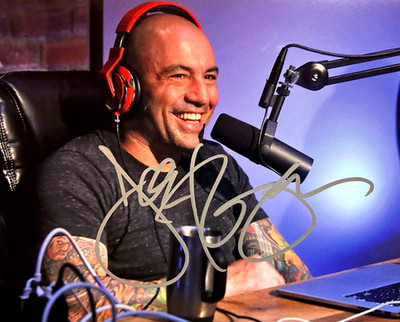 JOE ROGAN Signed (JRE/UFC) Original 8x10'' Authentic Autograph GENUINE w/COA