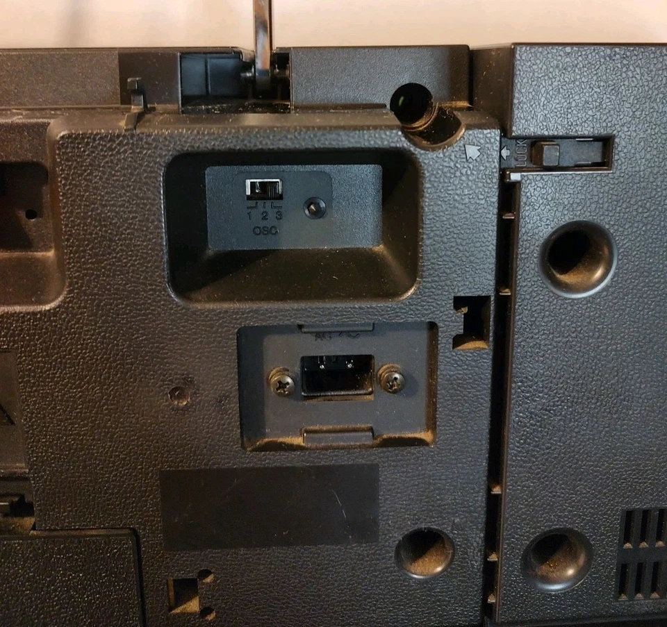 Radio casete estéreo Crown P-830 de colección doble cubierta con altavoces separadores funciona Foto 3 de 4