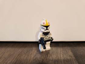 LEGO Star Wars: V-19 Torrent (7674) w/ Minifig & Instruction Manual