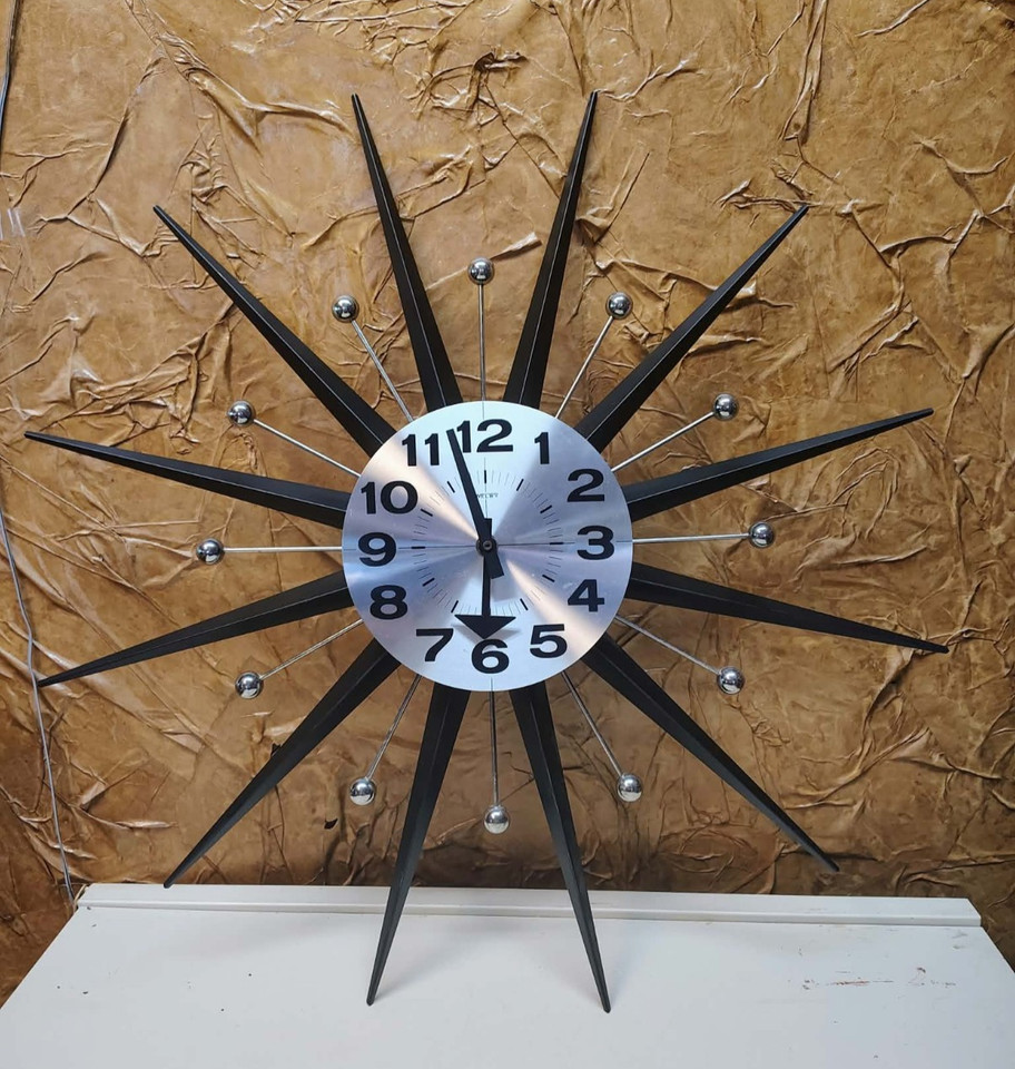 Vintage Metal Welby Elgin 25" Atomic Starburst Wall Clock MCM Mid Century Works