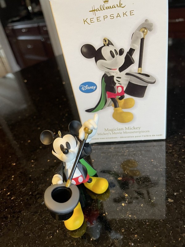 Hallmark Keepsake Ornament Magician Mickey 2012 Movie Mouseterpieces Disney