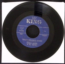 CHARLIE MOORE & BILL NAPIER IN A WORLD OF BROKEN.. RECORDS VINYL 45 VG 42-99