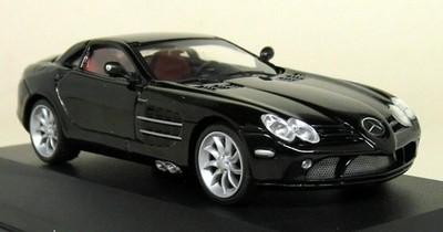 Altaya 1/43 Mercedes Benz SLR McLaren (C199) 2004 schwarz Diecast Modellauto