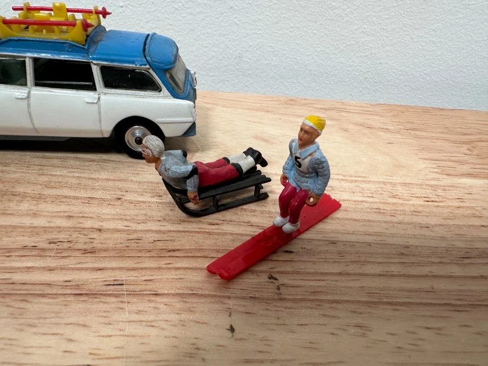 CORGI 475 CITROEN SAFARI OLYMPIC WINTER SPORTS - GOOD CONDITION - FREE SHIP! - Image 2 of 4