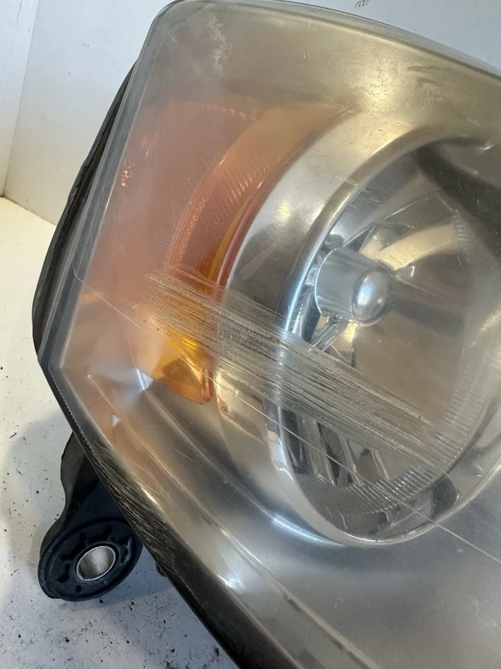 Chrysler Grand Voyager Headlight Front Right Halogen Genuine 2.8 crd 2011 year - Изображение 4 из 4