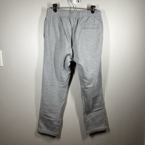 Pantalones deportivos Nike para hombre gris medio con cordón cintura elástica pierna recta RN56323 - Imagen 2 de 11