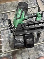 Hitachi NR 1890DC 18 Volt Cordless Brushless Strip Nailer Kit W Battery/Charger