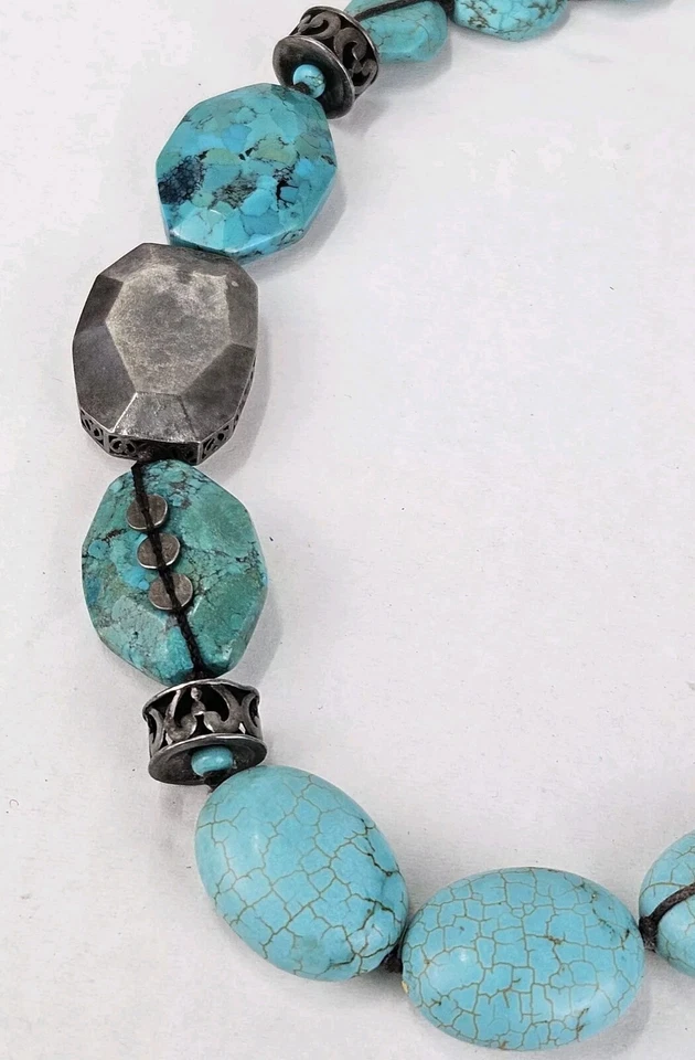Collar Silpada Designs Turquesa, Magnasita y Howlita Foto 3 de 4