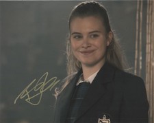 Tiera Skovbye Once Upon A Time Autographed Signed 8x10 Photo COA O4M