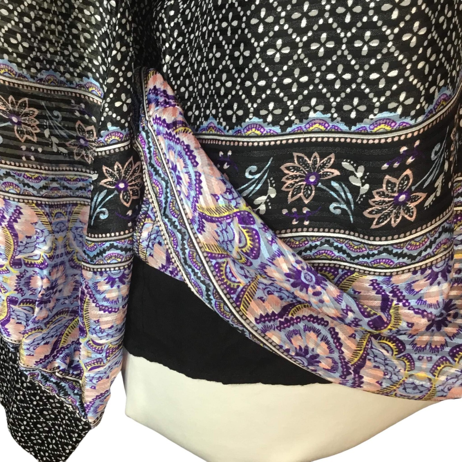 AQUA Multi Women’s Mixed Media Patterned Long Sle… - image 3