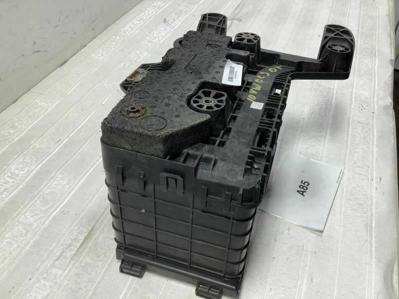 Volkswagen CC 2011 caja bandeja batería OEM+ Foto 2 de 4