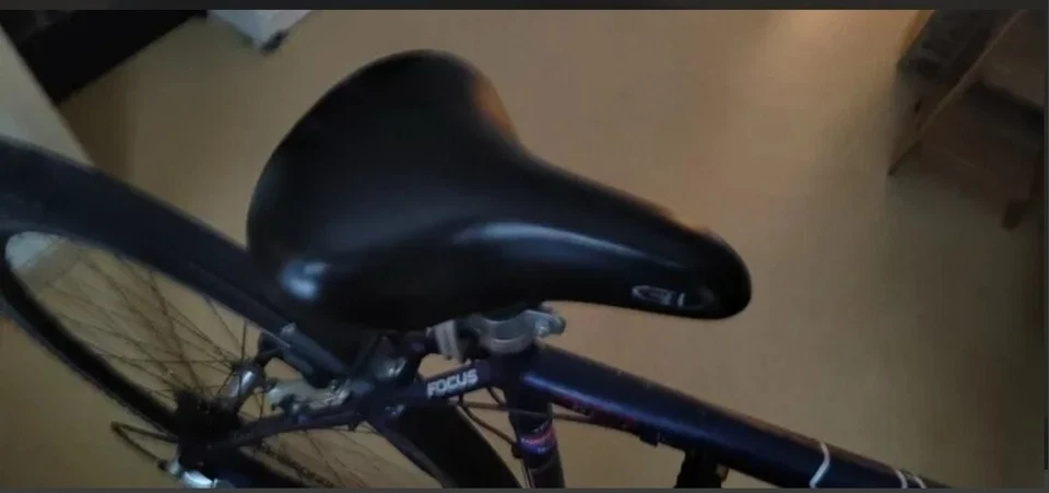 Fahrrad Focus Trekking aus der Serie Black - Bild 4 von 4