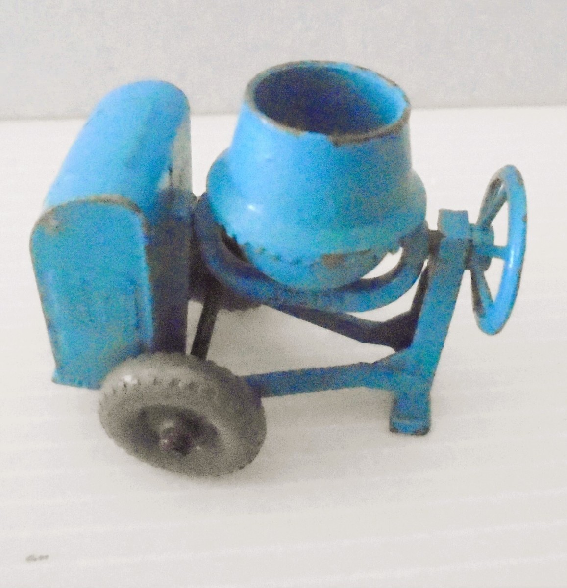 EARLY MOKO REGULAR MATCHBOX 1-75 #3-A CEMENT MIXER ENGLAND NO BOX