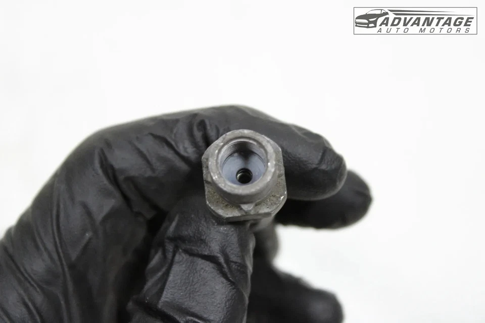 BMW 330I XDRIVE G20 2019-2024 pinza de freno trasera derecha manguera tubo OEM Foto 3 de 4