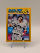 2026 Topps Heritage Heriberto Hernandez #323 RC Dark Yellow Border EST /475 Rays