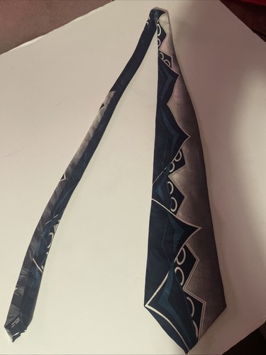 Lazarus Tie