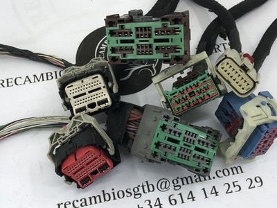 Chrysler Voyager Dodge Journey 04692299AE Sicherungskasten Verkabelung