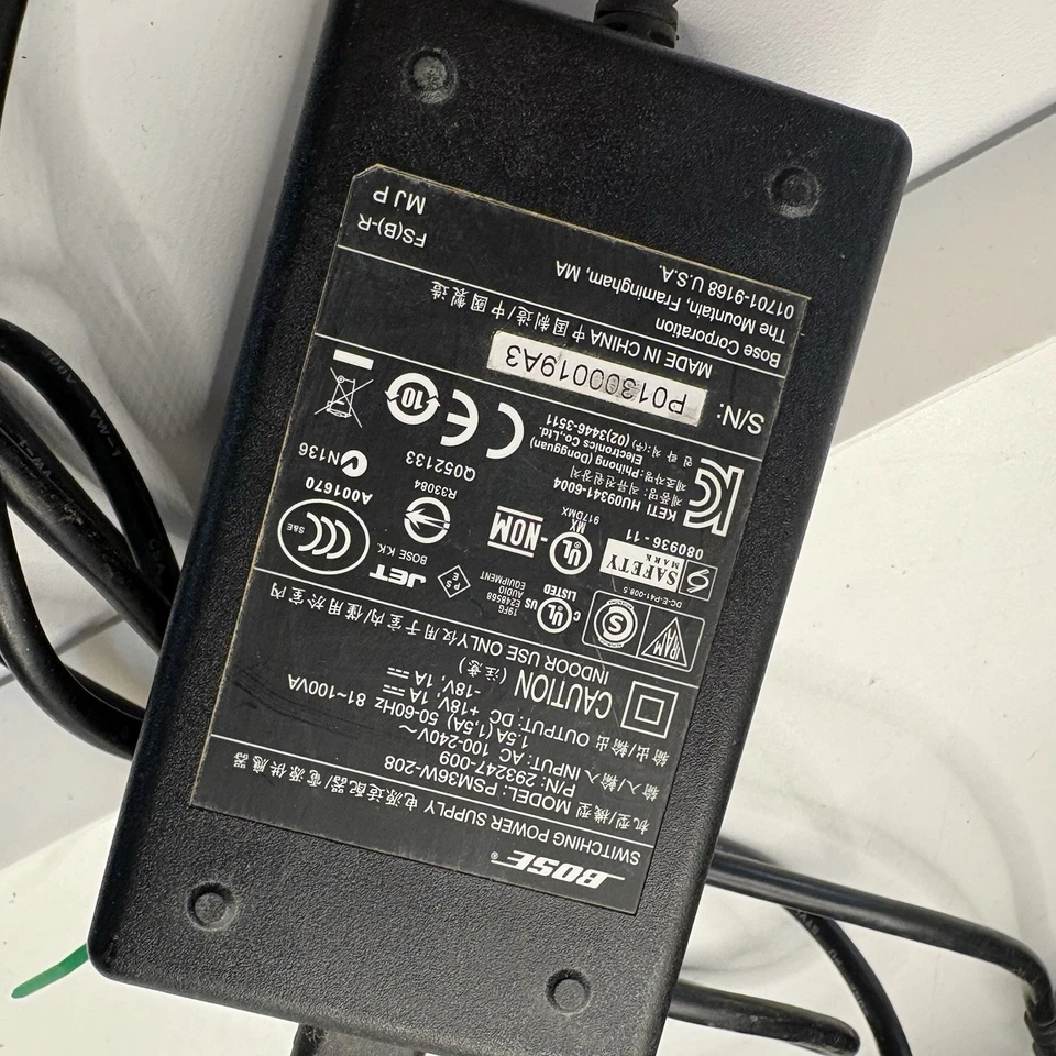 Bose SoundDock Digital Music System Speaker - Image 4 of 4