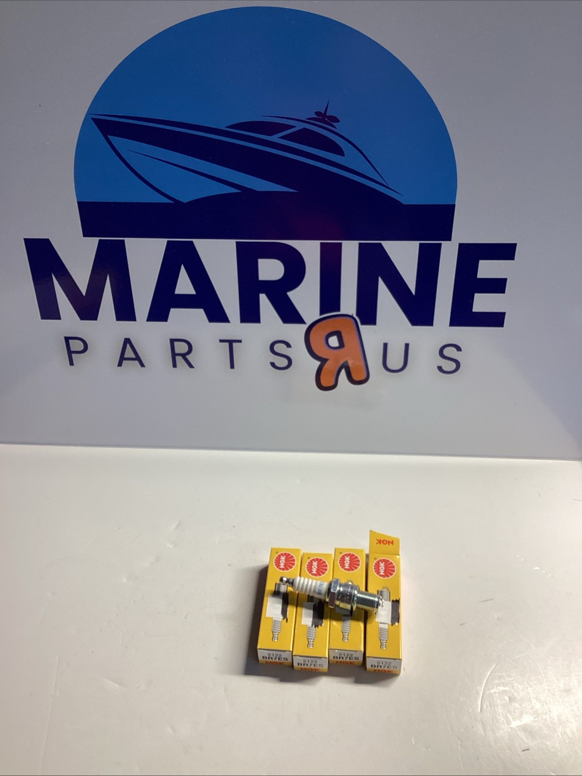 New NGK Sparkplugs, Set of 4, BR7ES