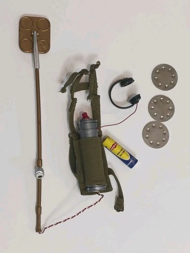 Vintage GI Joe Mine Detector Set Lights Up