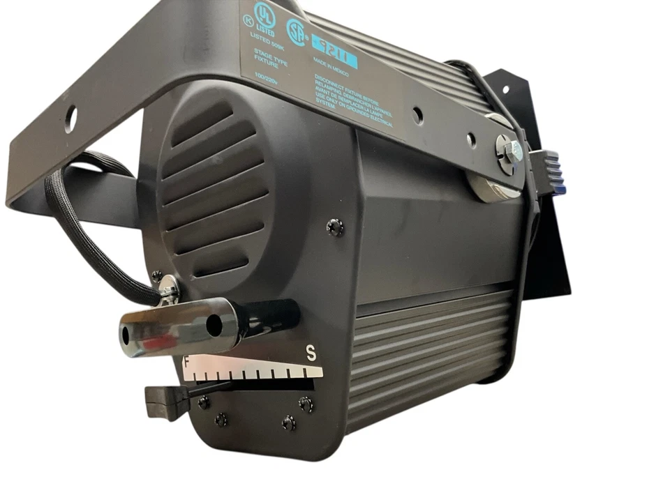 M12081 Strand Fresnelite 6 英寸舞台/工作室菲涅尔灯 1000W — 第 4/4 张图片