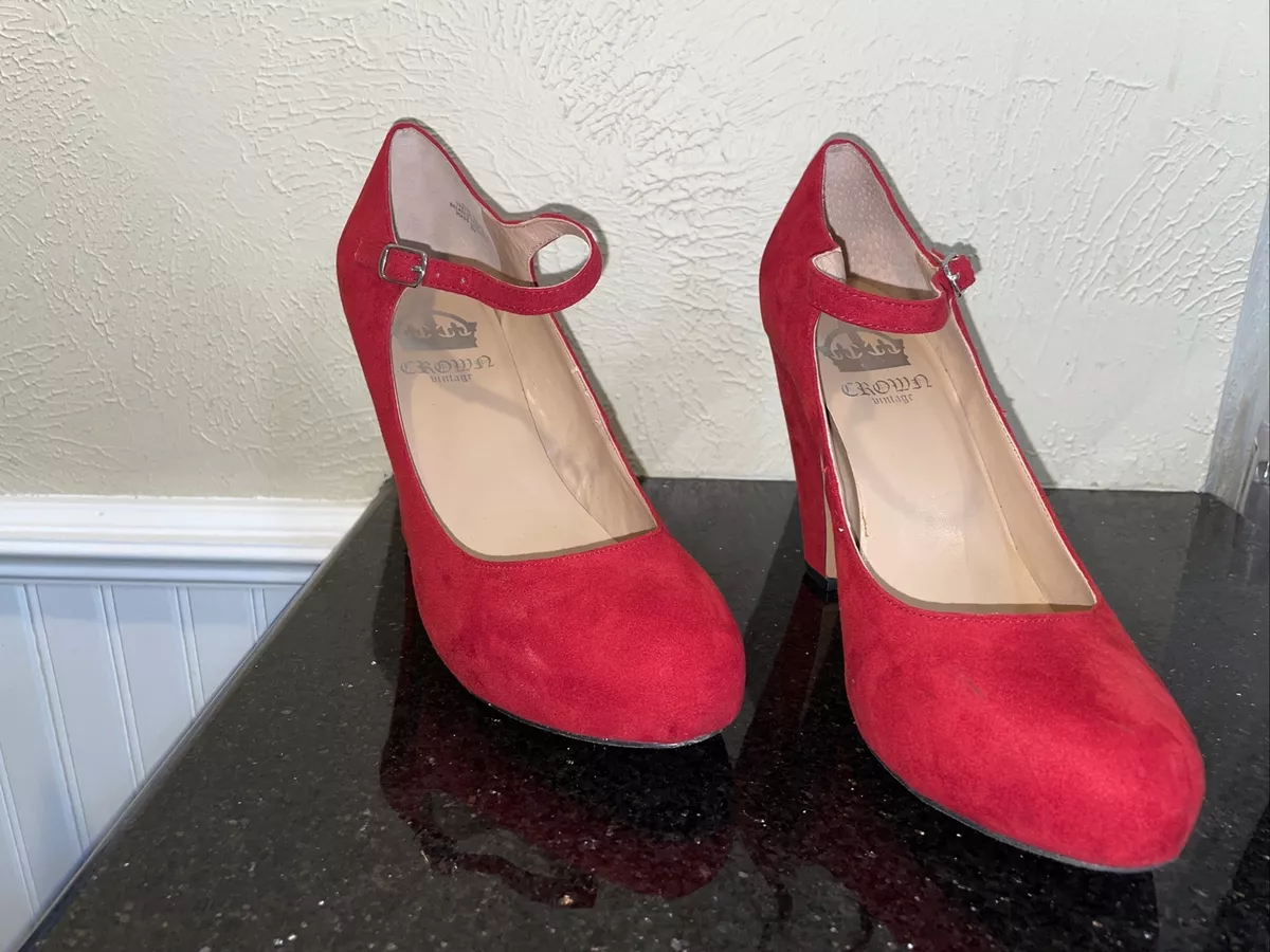 Crown vintage shop pumps