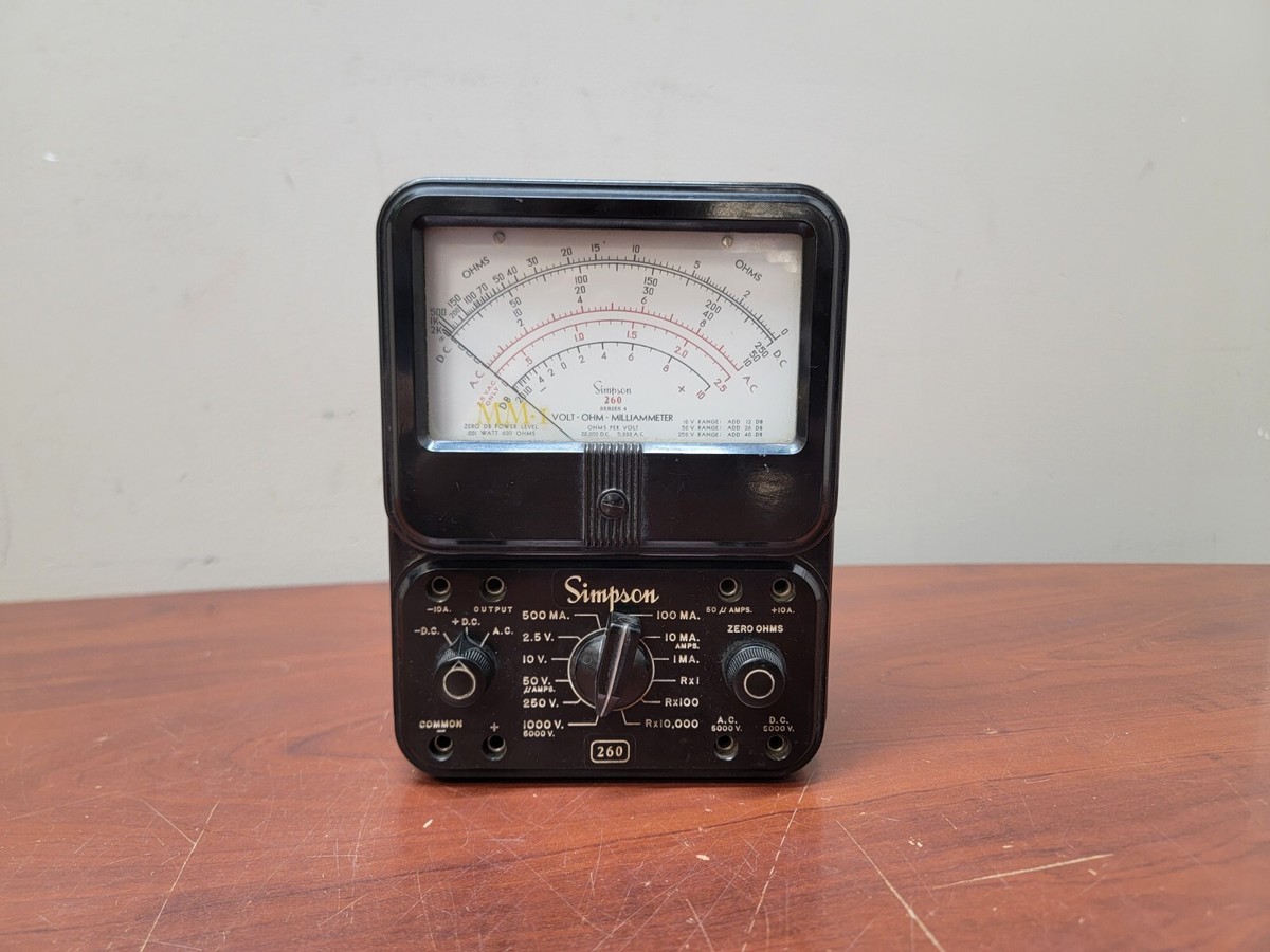 Simpson 260 Series 4 Analog VOM Volt-Ohm-Milliammeter