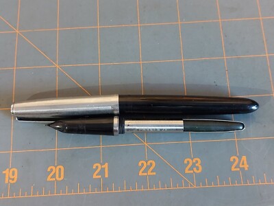 PARKER 21 BLACK + Chrome FOUNTAIN PEN