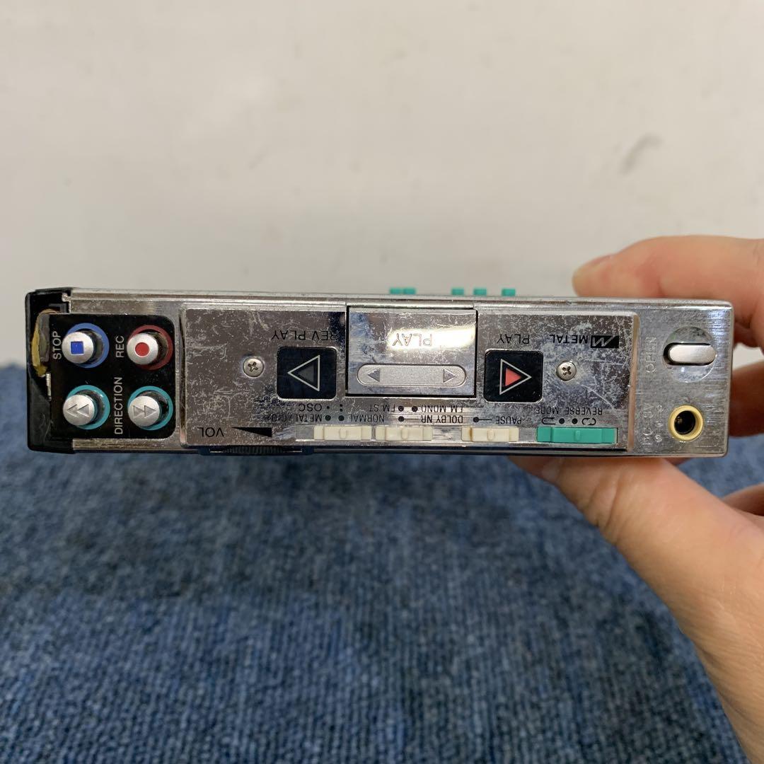 AIWA HS-J9 cassette boy Portable cassette player with radio AIWA HS-J9 cassette boy Portable cassette player with radio