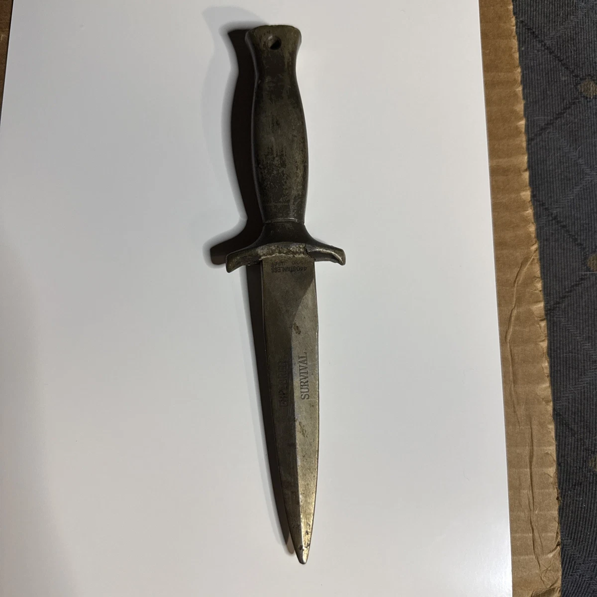 Collectible Vintage Factory Manufactured Fixed Blade Knives for