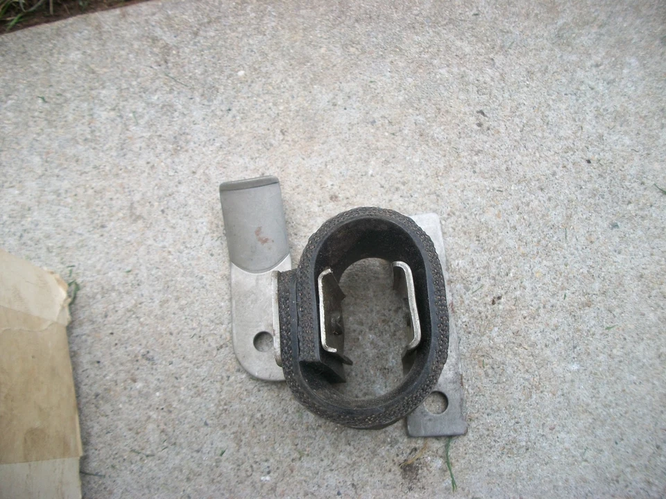 Ford Fairlane 500 1963-4 y camioneta NOS tubo de escape suspensión C3OZ-5A246-E Foto 4 de 4