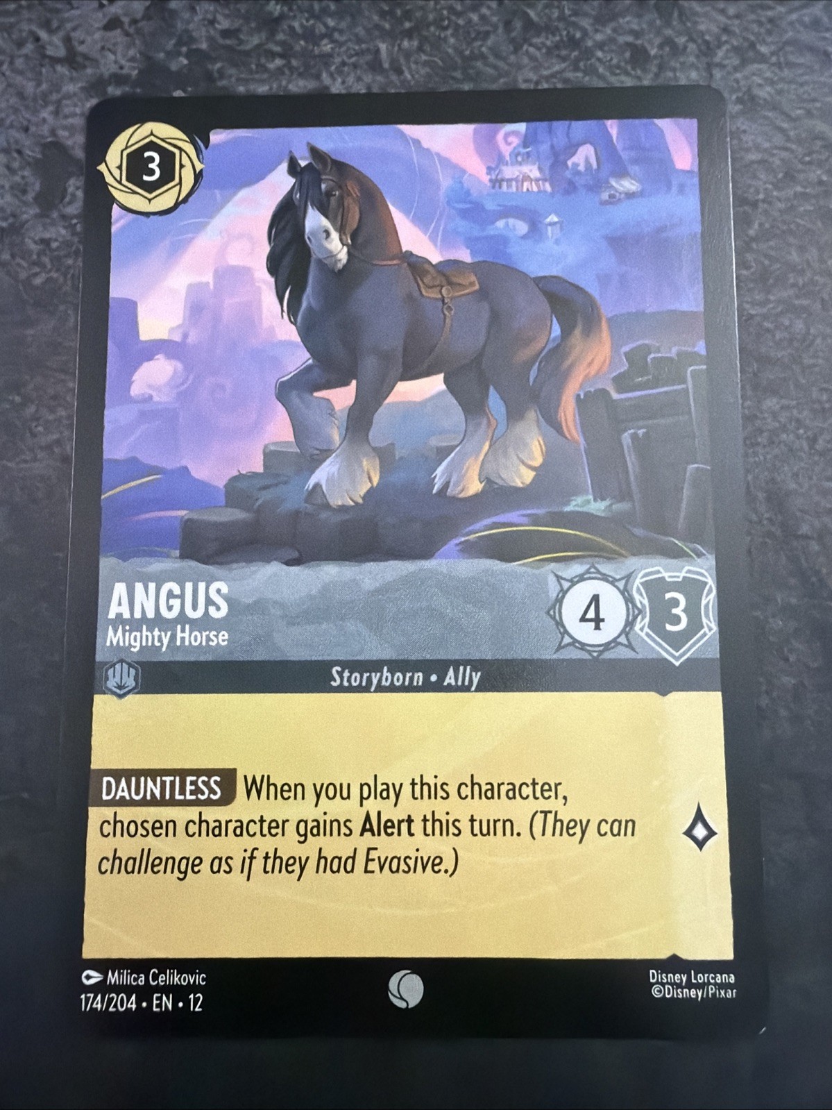 Angus - Mighty Horse 174/204 Wilds Unknown Regular