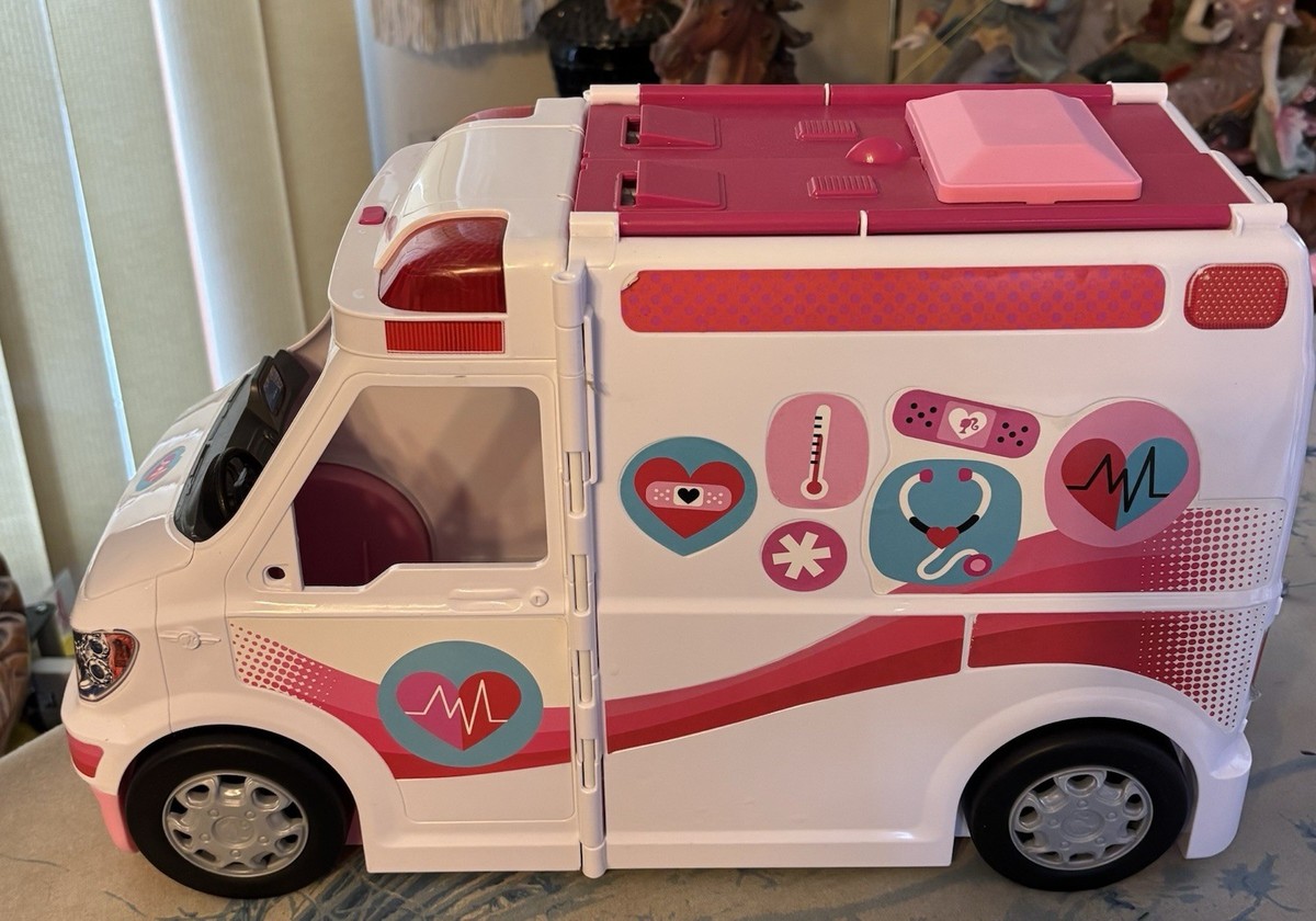 MATTEL BARBIE CARE CLINIC PLAYSET, AMBULANCE W/ ACCESSORIES 2017
