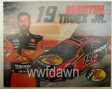 Martin Truex Jr. 2020 Autograph Card (NASCAR) #19 Joe Gibbs Racing Hero Card